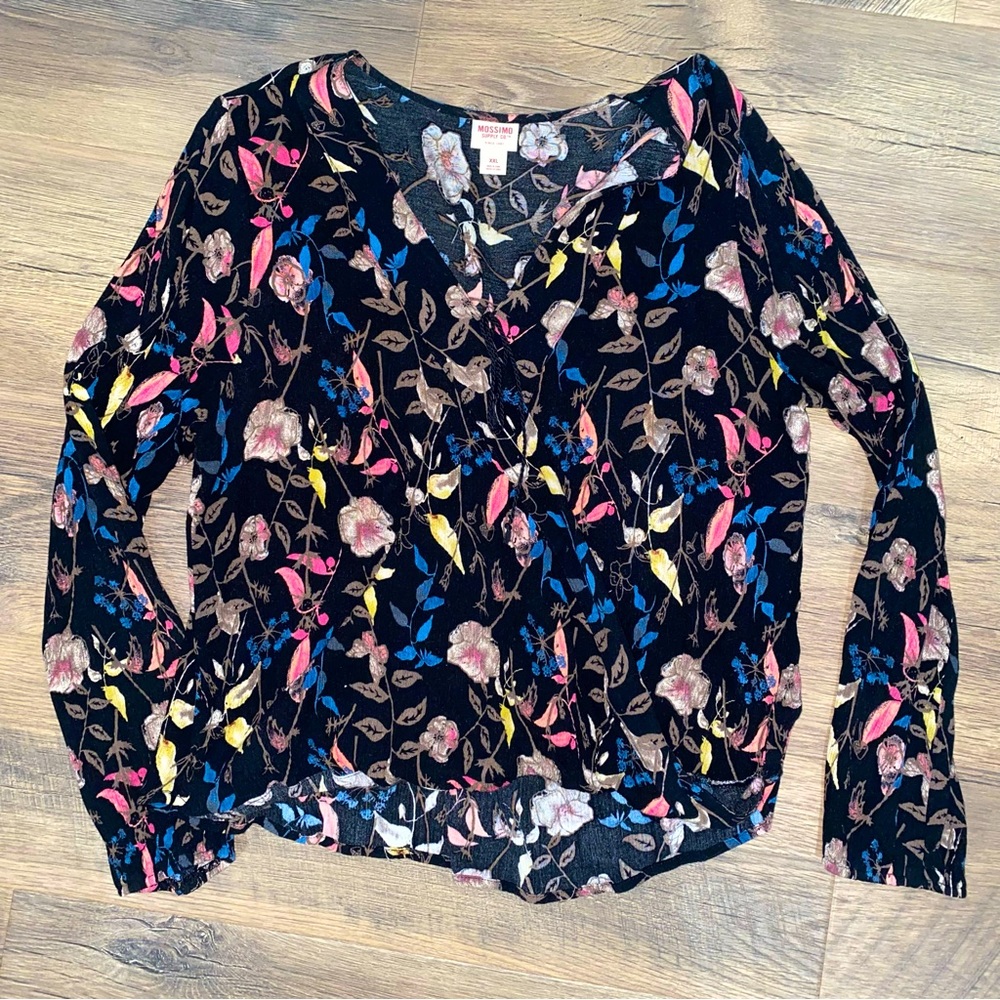❤️ 3/$20 Sale ❤️ Mossimo Top
